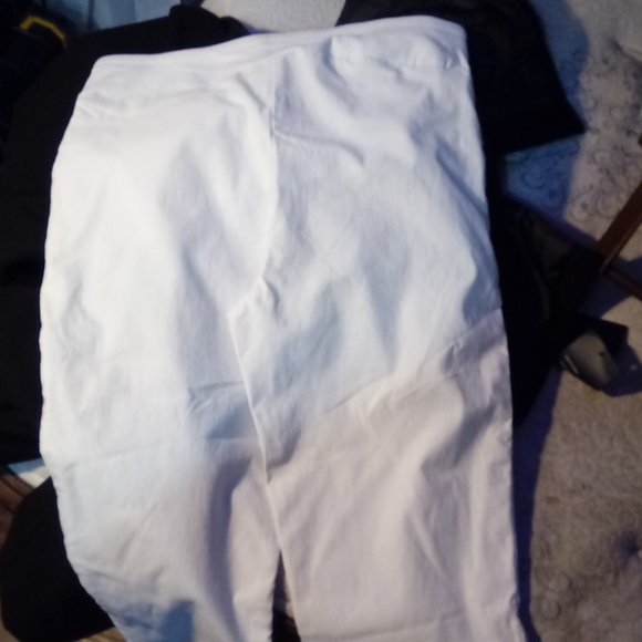 Women's capris - Picture 4 of 4